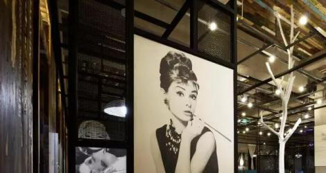 「融創(chuàng)春風(fēng)十里」售樓中心，光影演繹的自然之道！