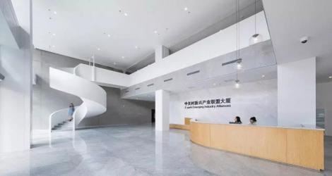 成都海倫天麓銷售中心，東方優(yōu)雅與現(xiàn)代融合的空間縮影！